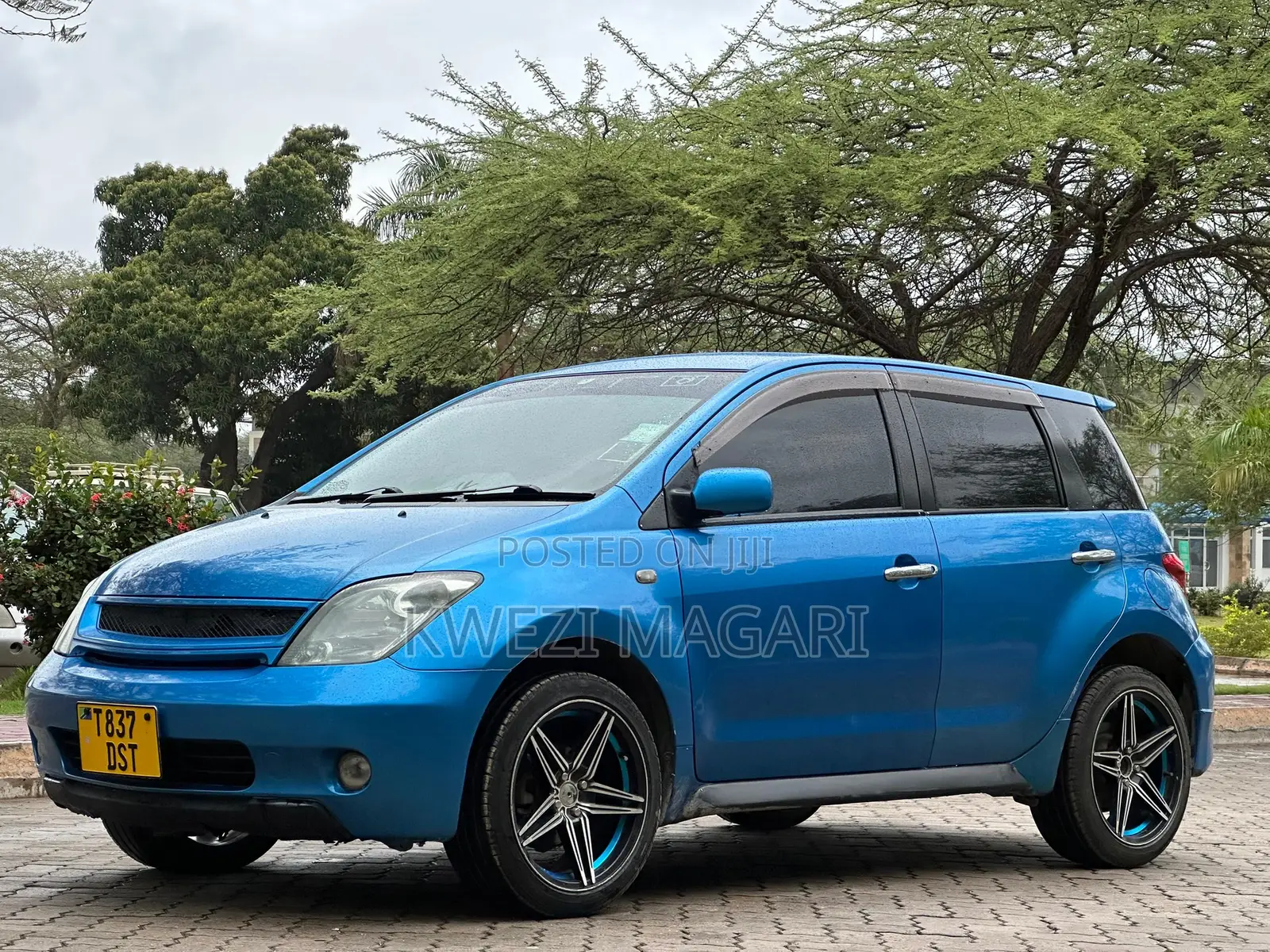 Toyota IST 2004 Blue