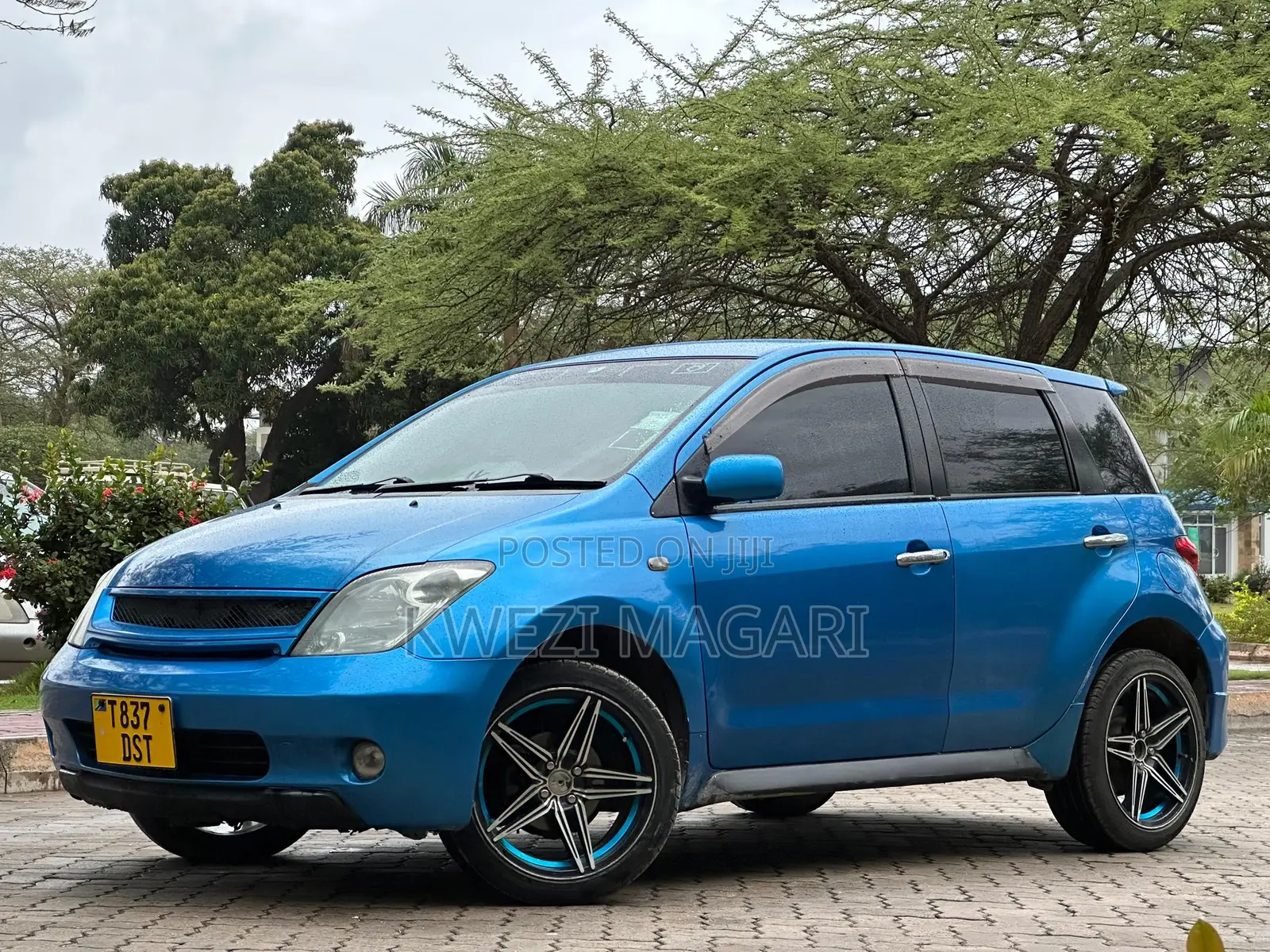 Toyota IST 2004 Blue