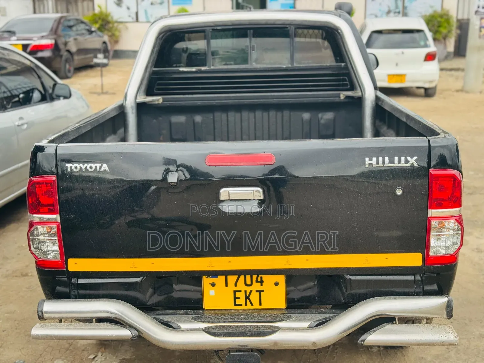 Toyota Hilux 2014 Black
