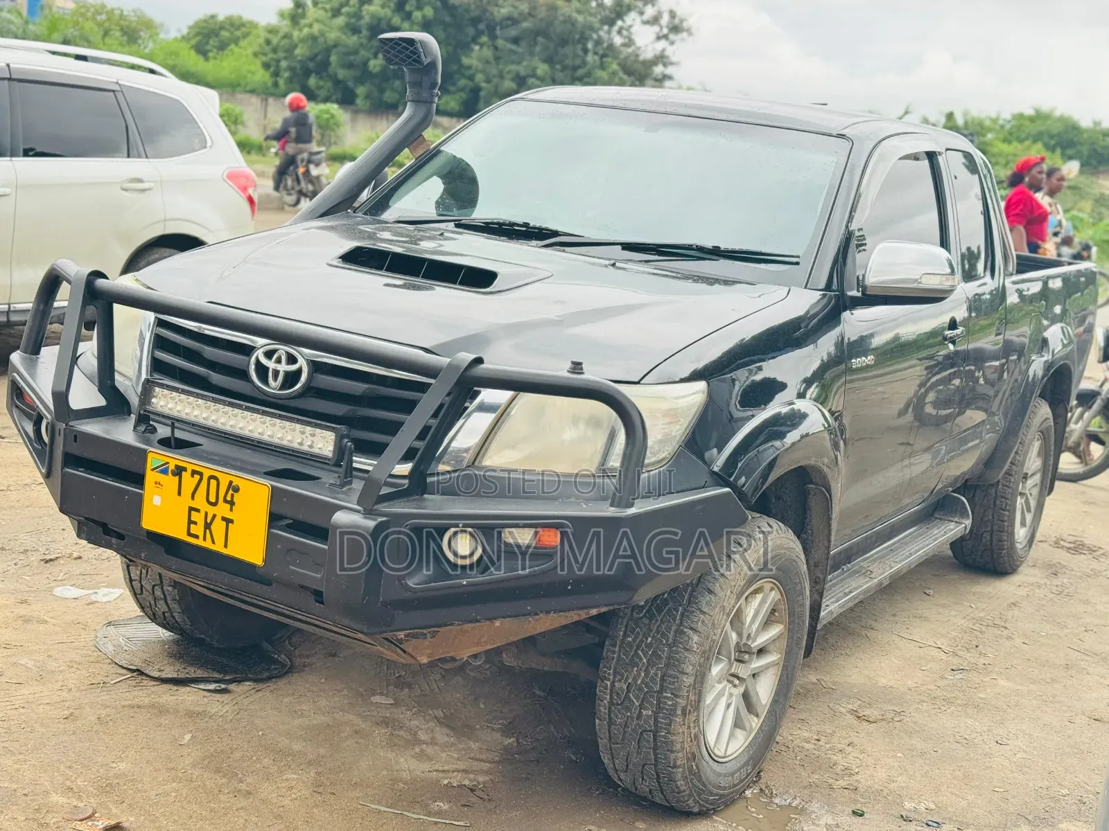 Toyota Hilux 2014 Black