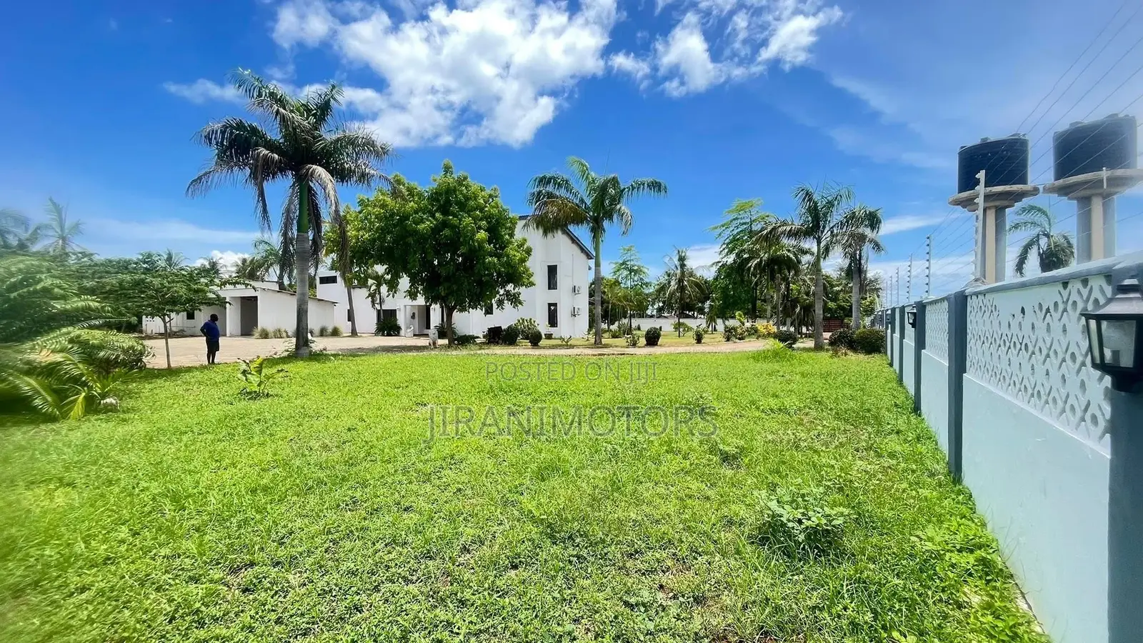 4bdrm Villa in White Sands Road, Mbezi Beach for sale