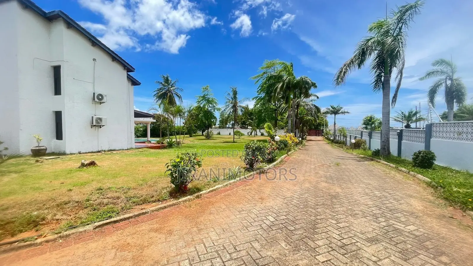4bdrm Villa in White Sands Road, Mbezi Beach for sale