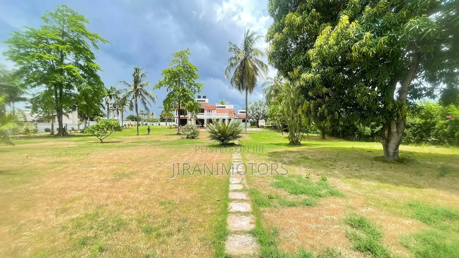 4bdrm Villa in White Sands Road, Mbezi Beach for sale