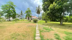 4bdrm Villa in White Sands Road, Mbezi Beach for sale