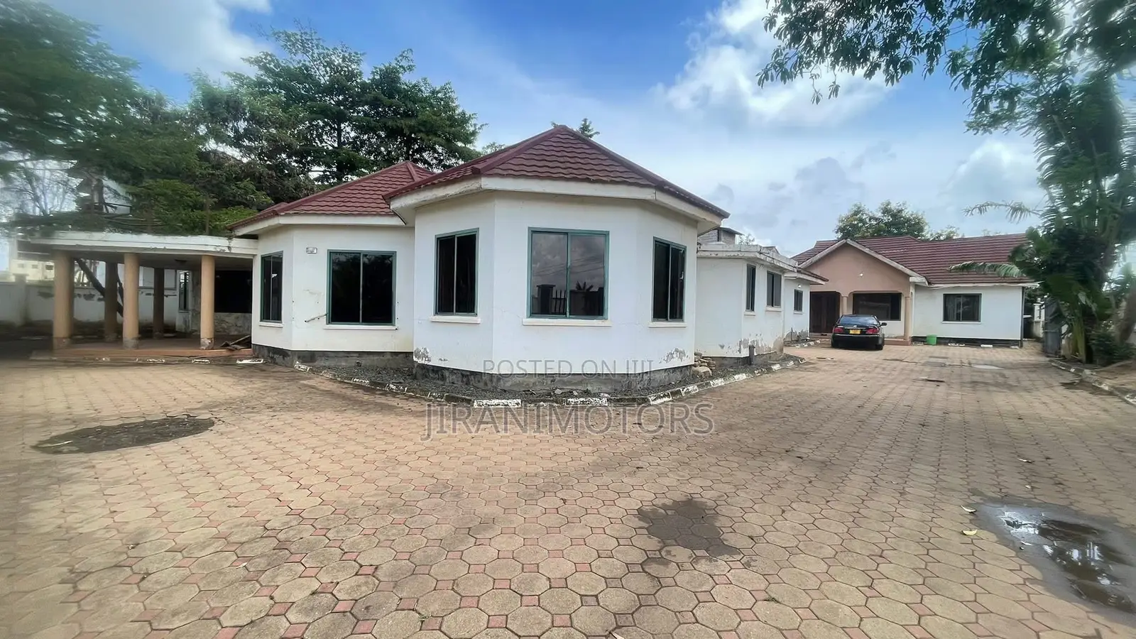 3bdrm Apartment in Njiro for sale