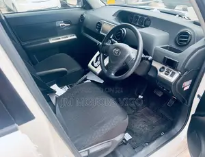 Toyota Corolla Rumion 2010 White