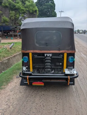 TVS Zeppelin 220 2023 Black