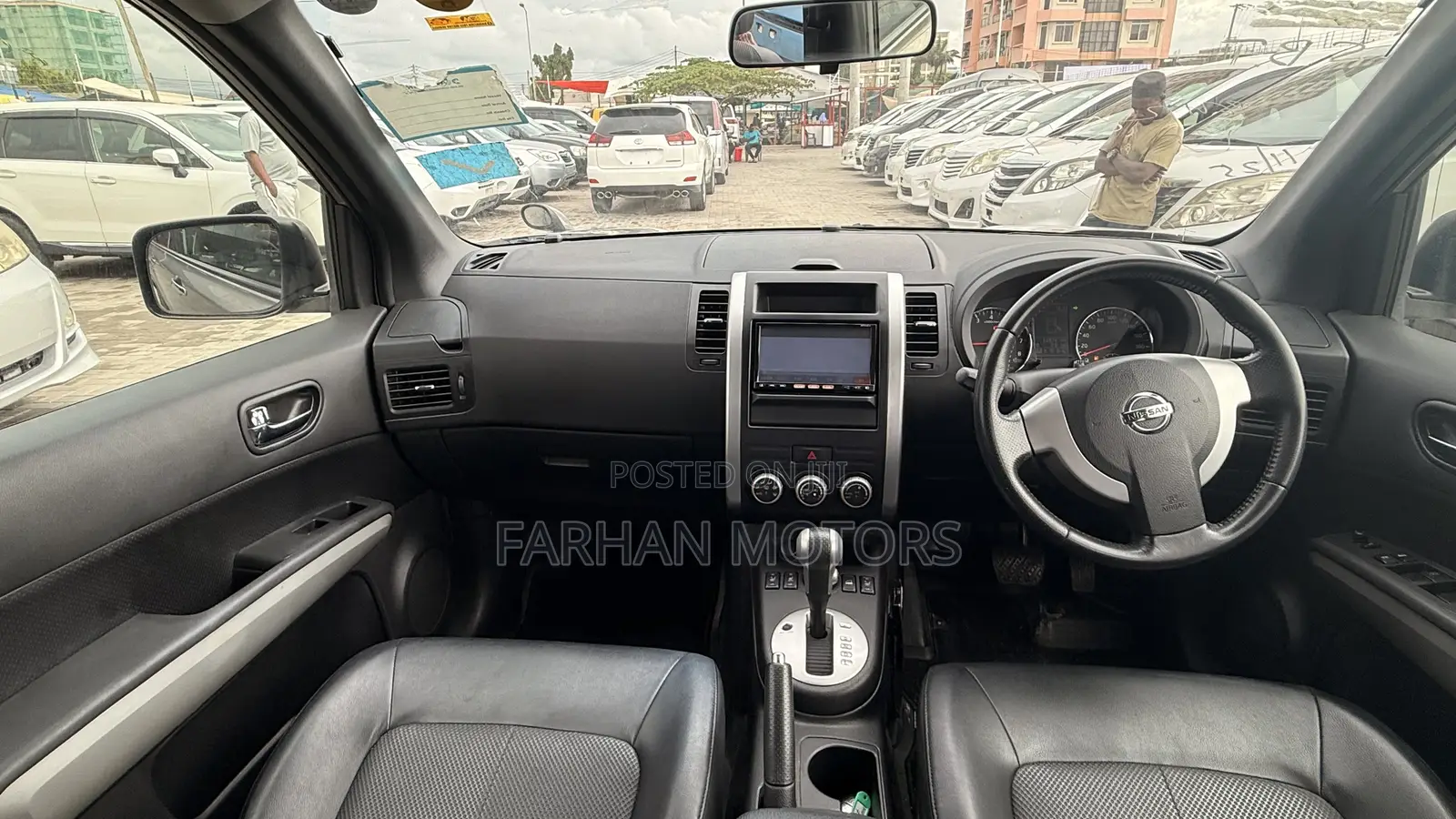 Nissan X-Trail 2.5 Petrol 4x4 SE 2011 Gray