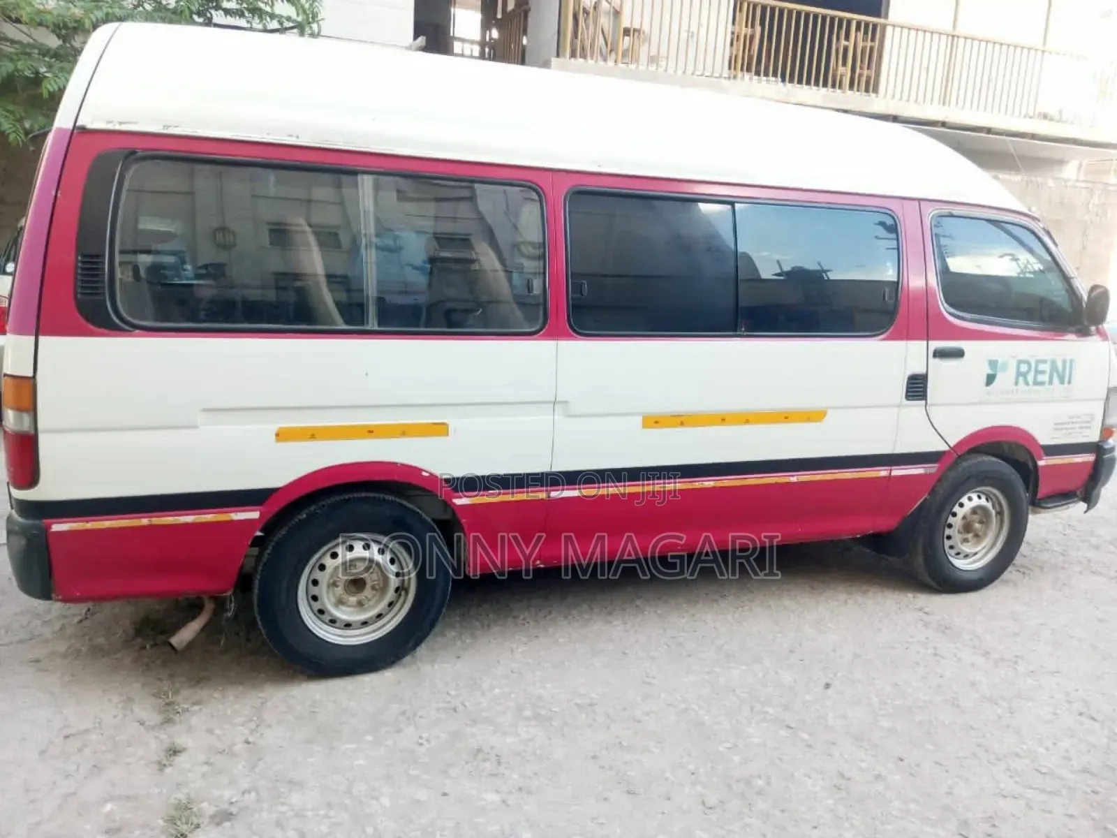 Toyota HiAce 2006 White