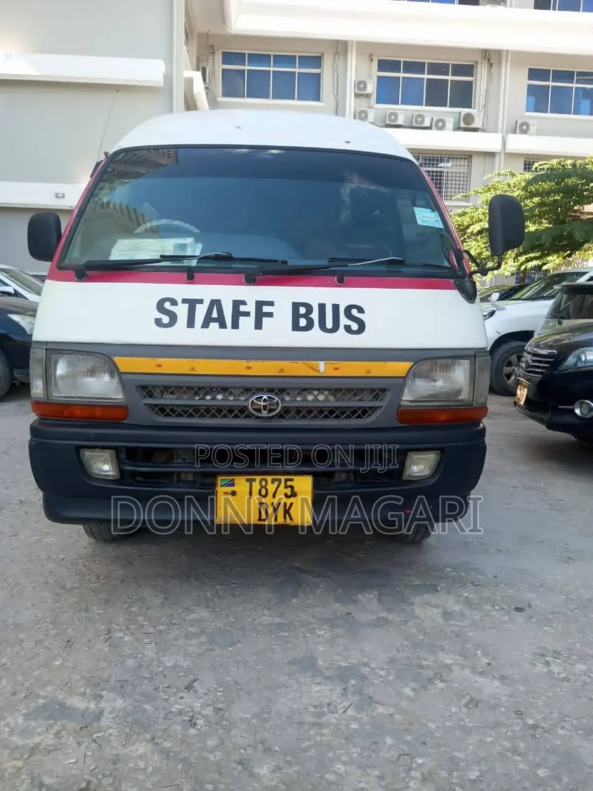 Toyota HiAce 2006 White