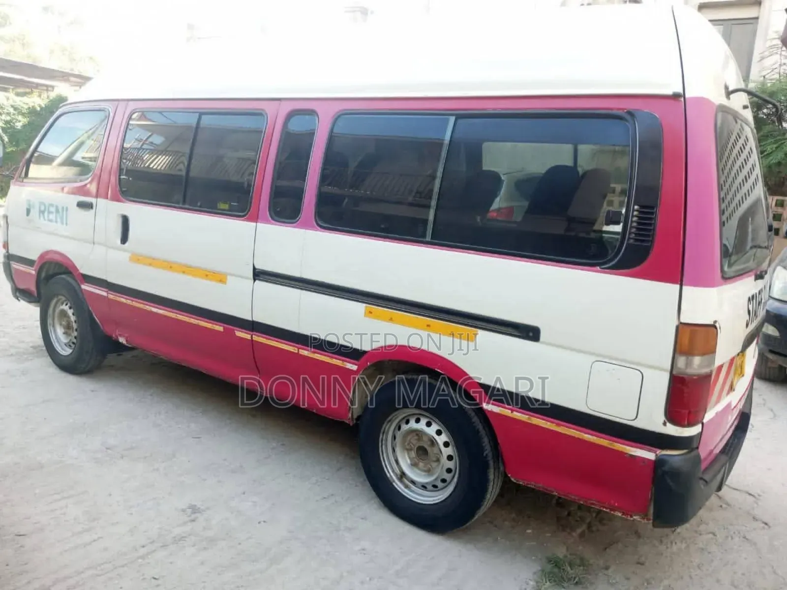 Toyota HiAce 2006 White