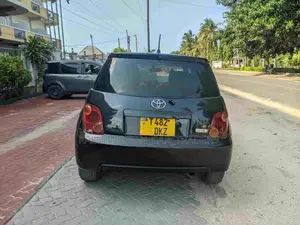 Toyota IST 2005 Black
