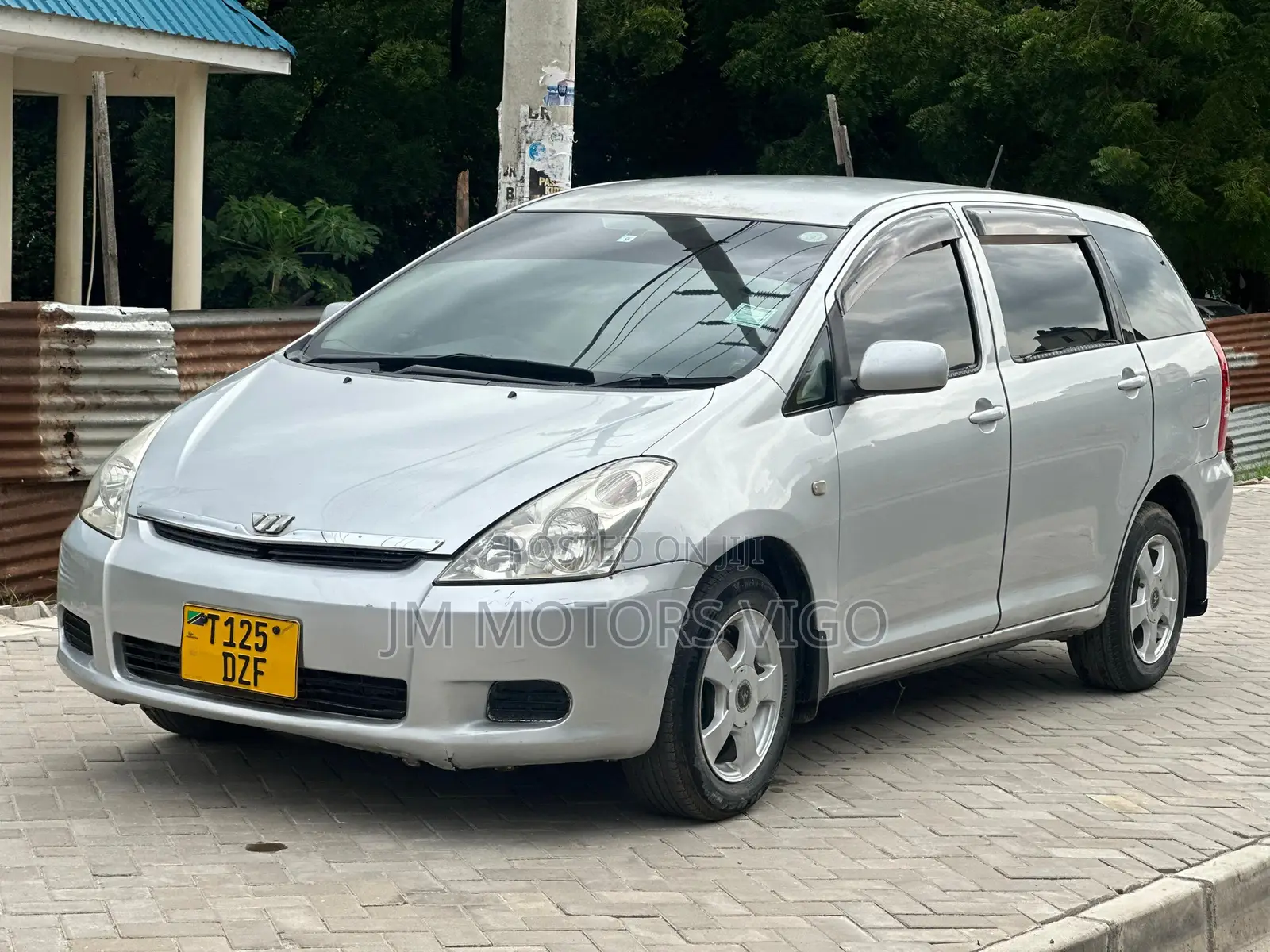 Toyota Wish 2004 Silver