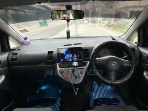 Toyota Wish 2004 Silver