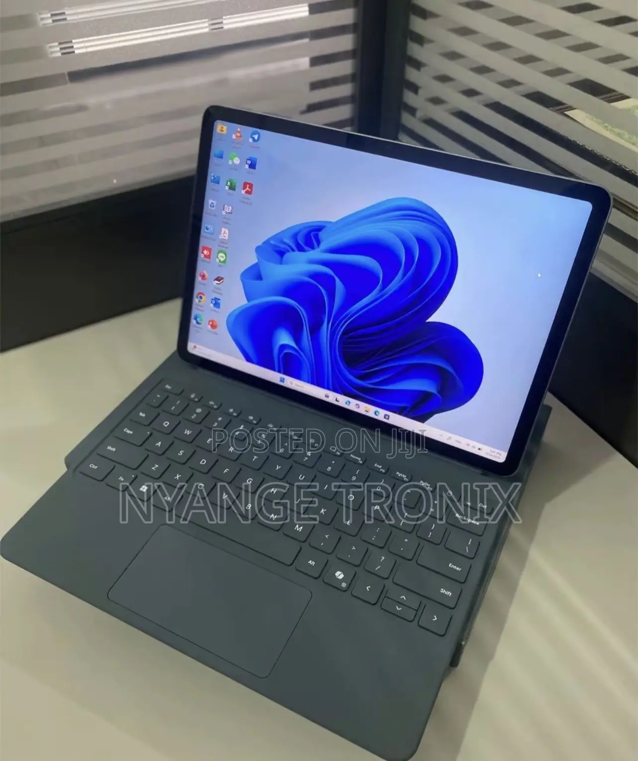 New Laptop Microsoft Surface Pro Copilot+ PC 12 16GB SSD 512GB