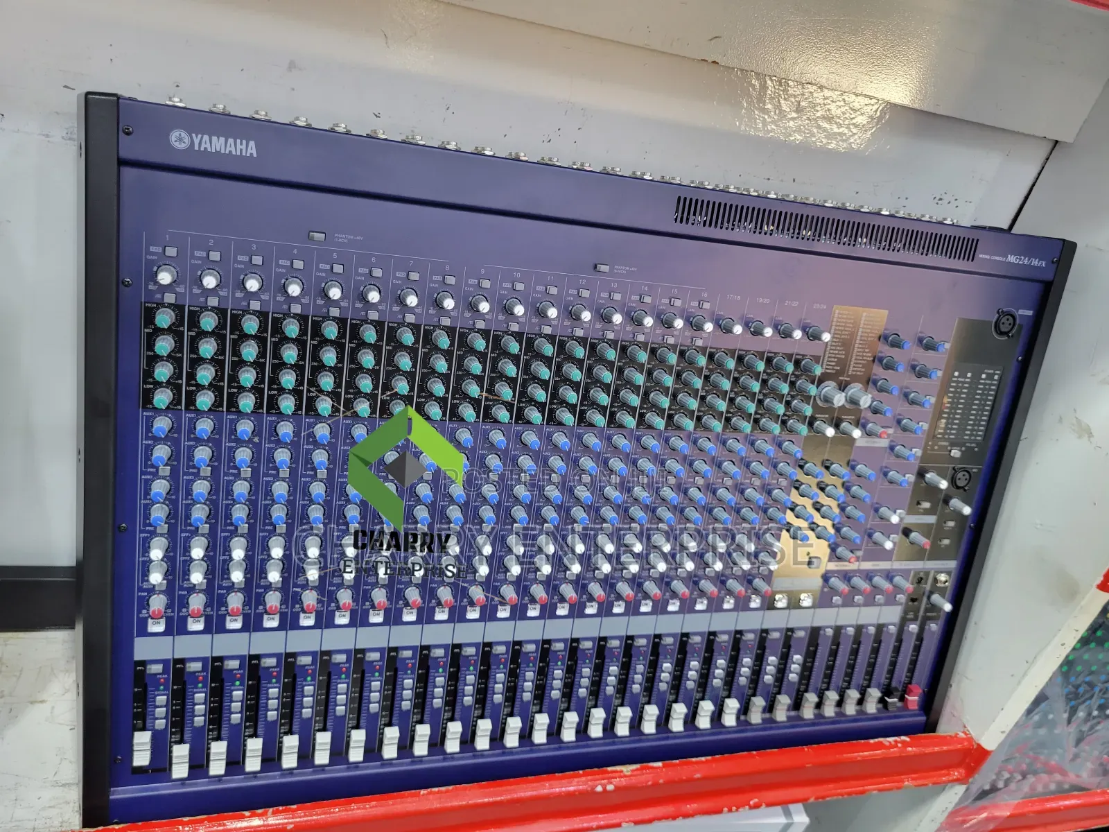 Original Yamaha Mixer (Mixer Kavu)Pre- Mixer24 Channel