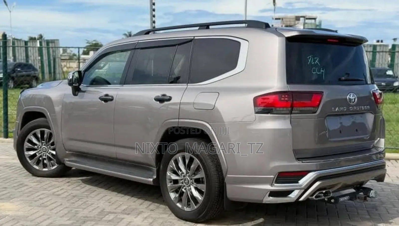 Toyota Land Cruiser 2024 Gray