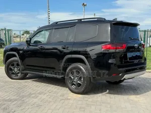 Toyota Land Cruiser 2023 Black