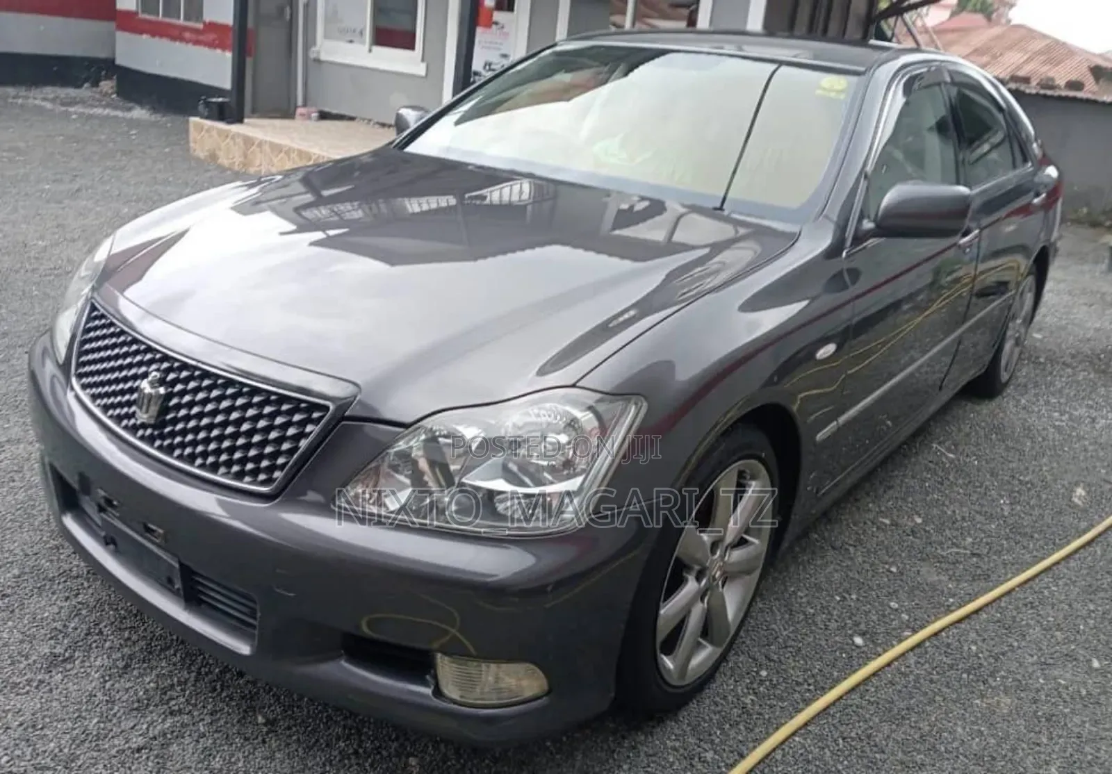 Toyota Crown 2006 Gray