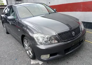 Toyota Crown 2006 Gray
