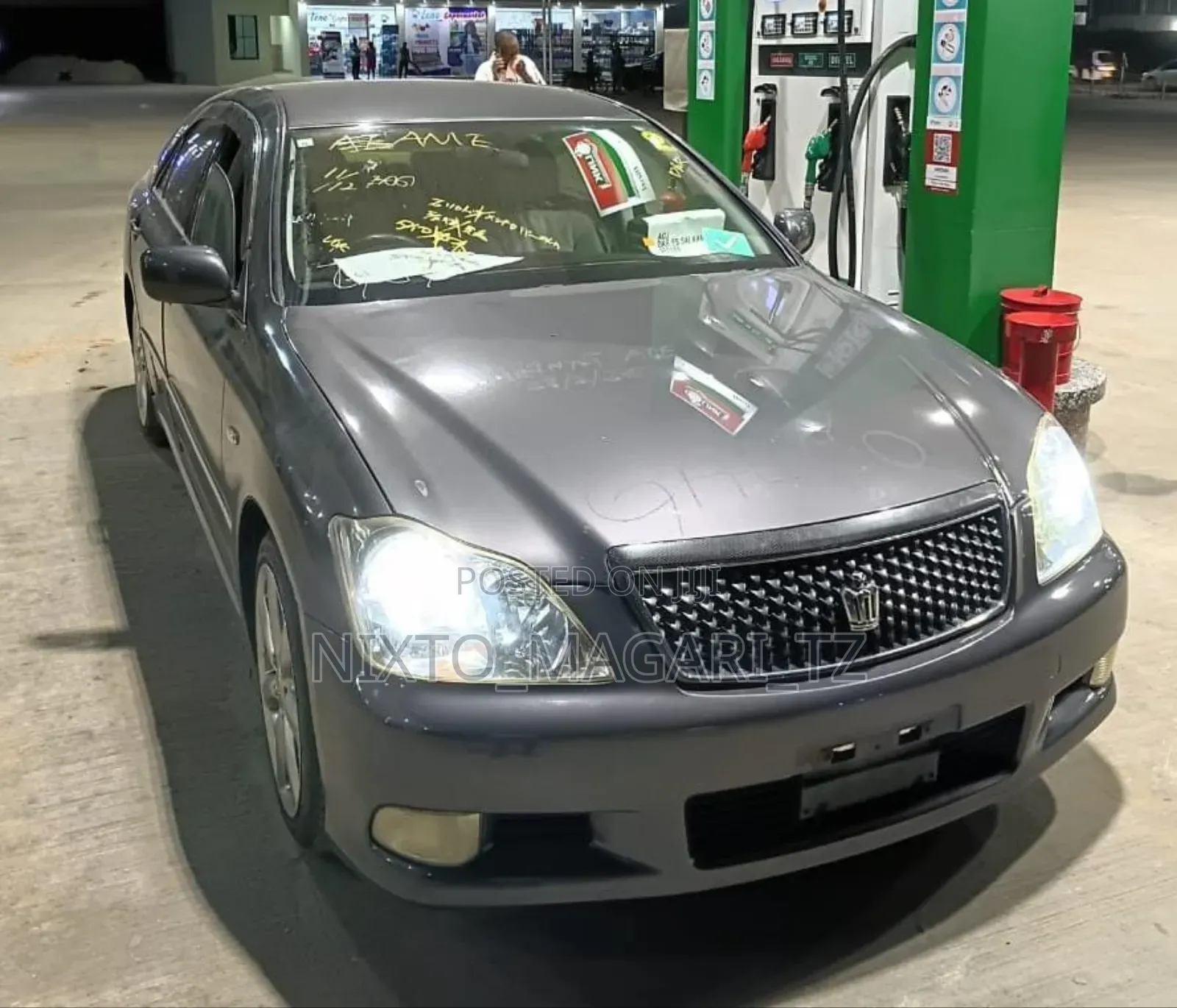 Toyota Crown 2006 Gray
