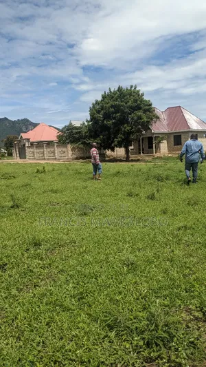 Kiwanja Kinauzwa Mkundi Morogoro