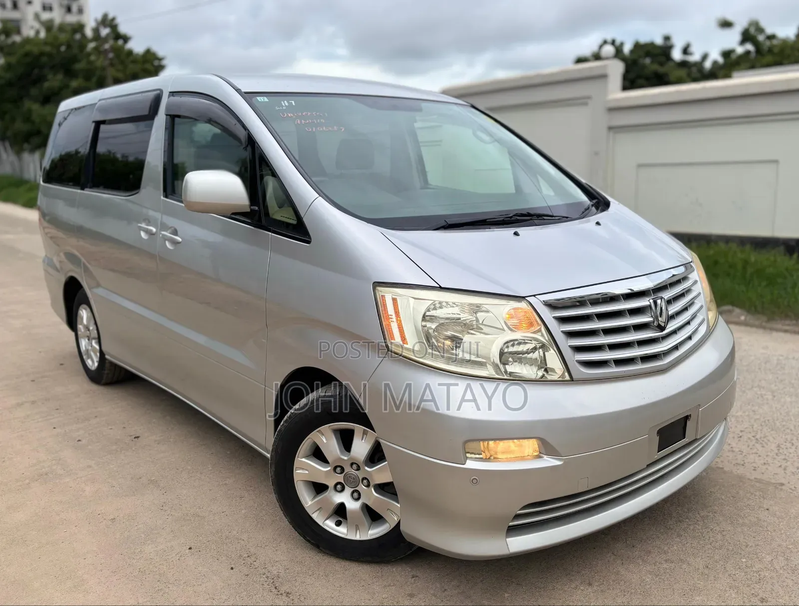 Toyota Alphard 2005 Silver