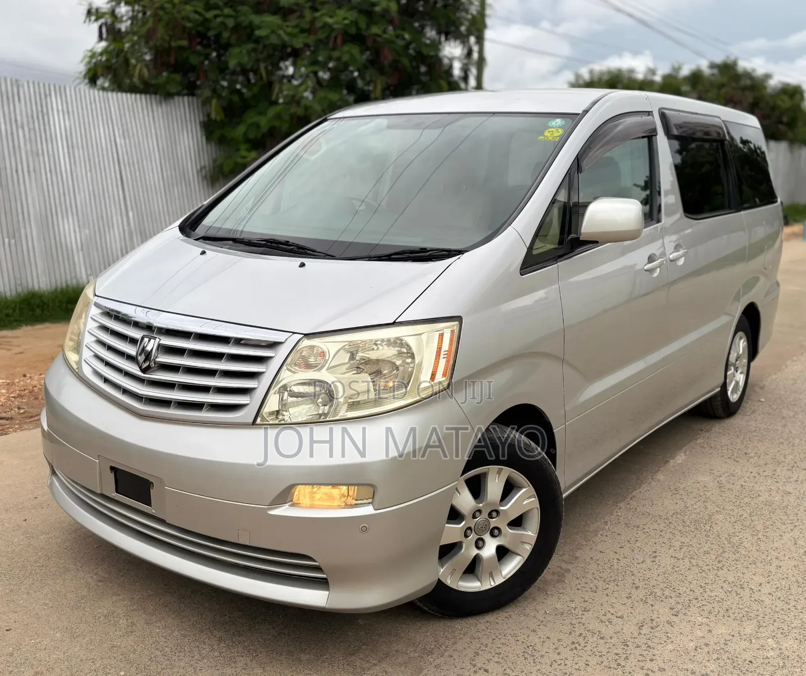 Toyota Alphard 2005 Silver