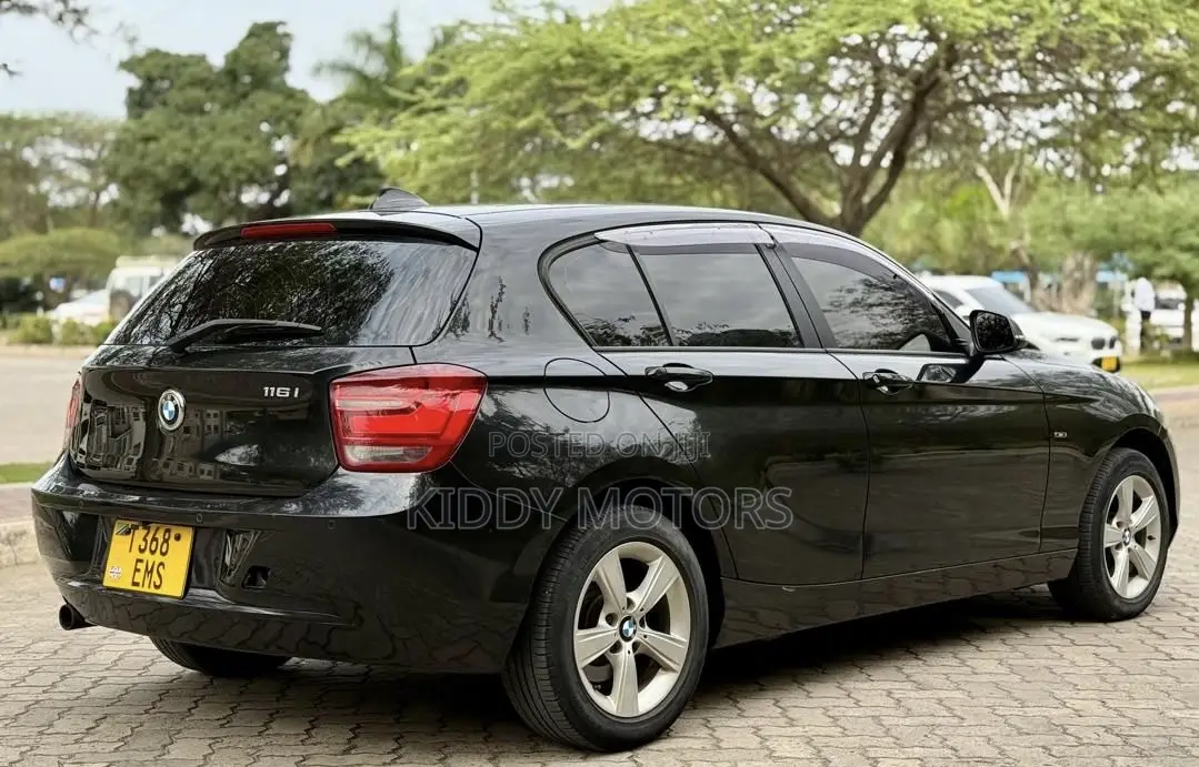 BMW 1 Series 2012 Black