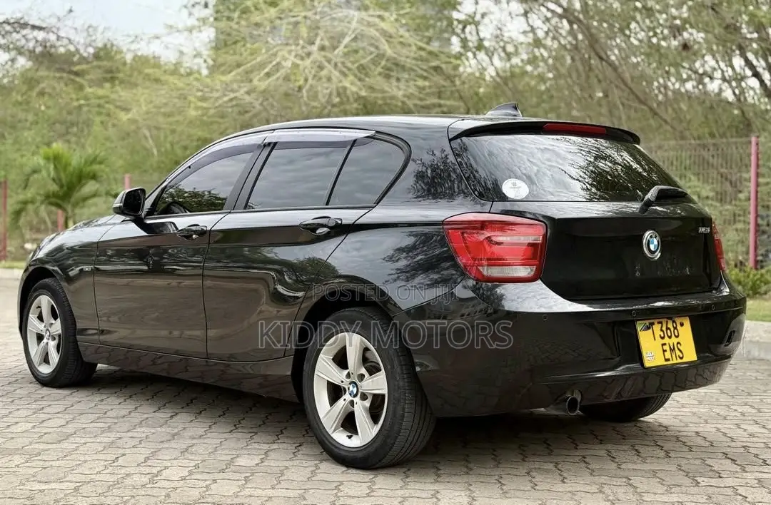 BMW 1 Series 2012 Black