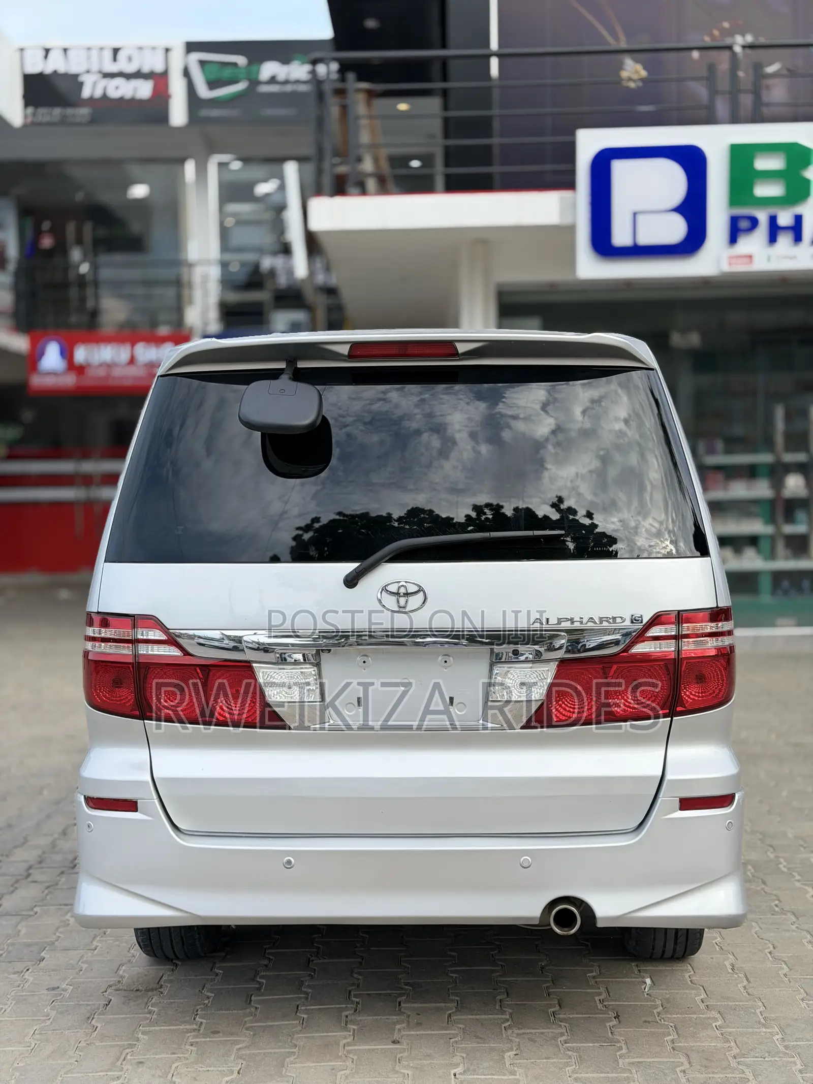 Toyota Alphard 2.4 Petrol FWD 2006 Silver