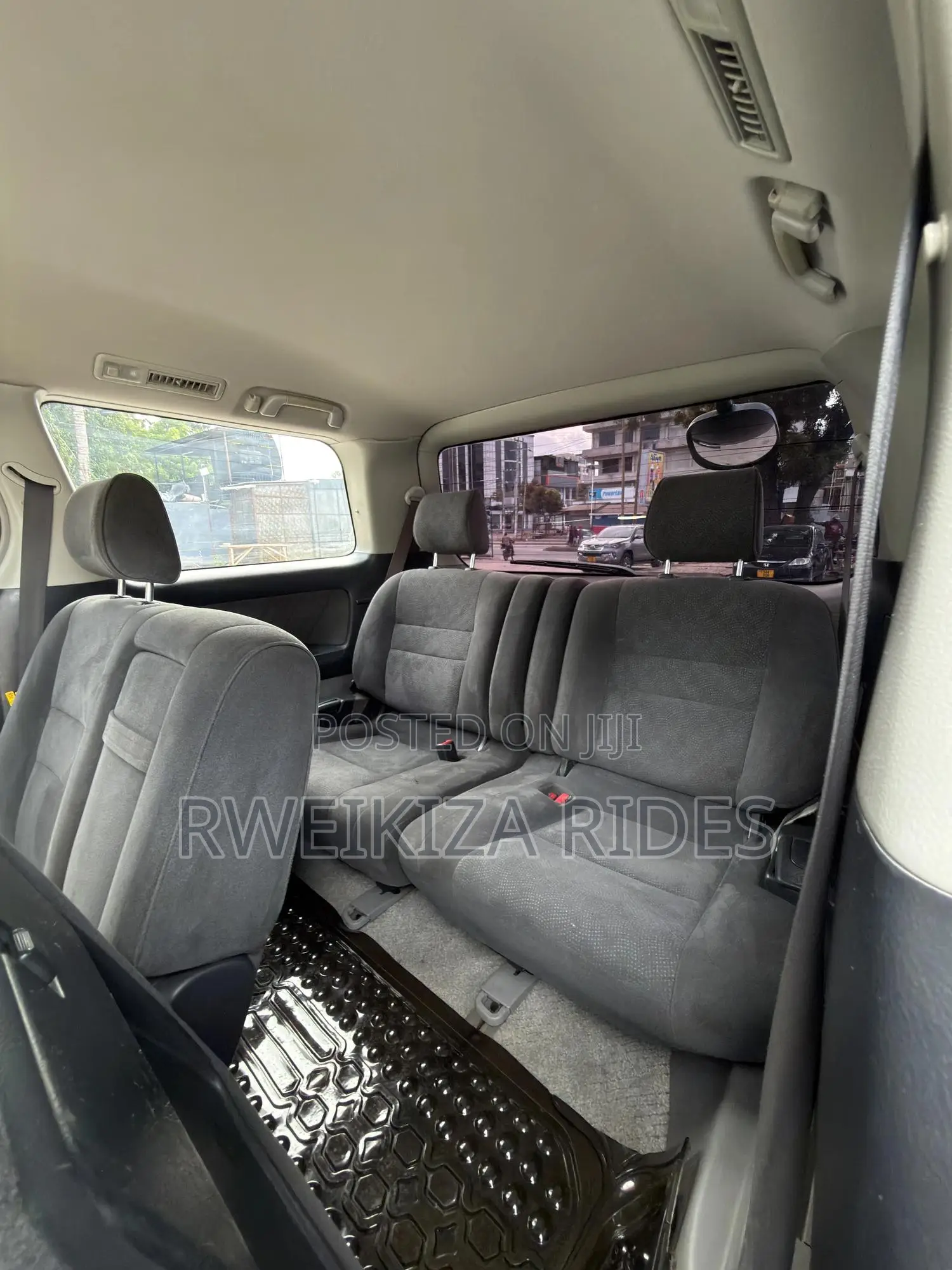 Toyota Alphard 2.4 Petrol FWD 2006 Silver