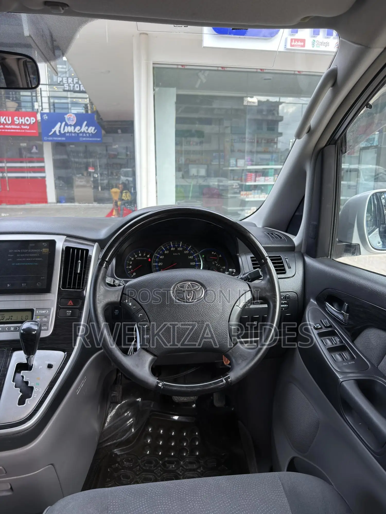 Toyota Alphard 2.4 Petrol FWD 2006 Silver