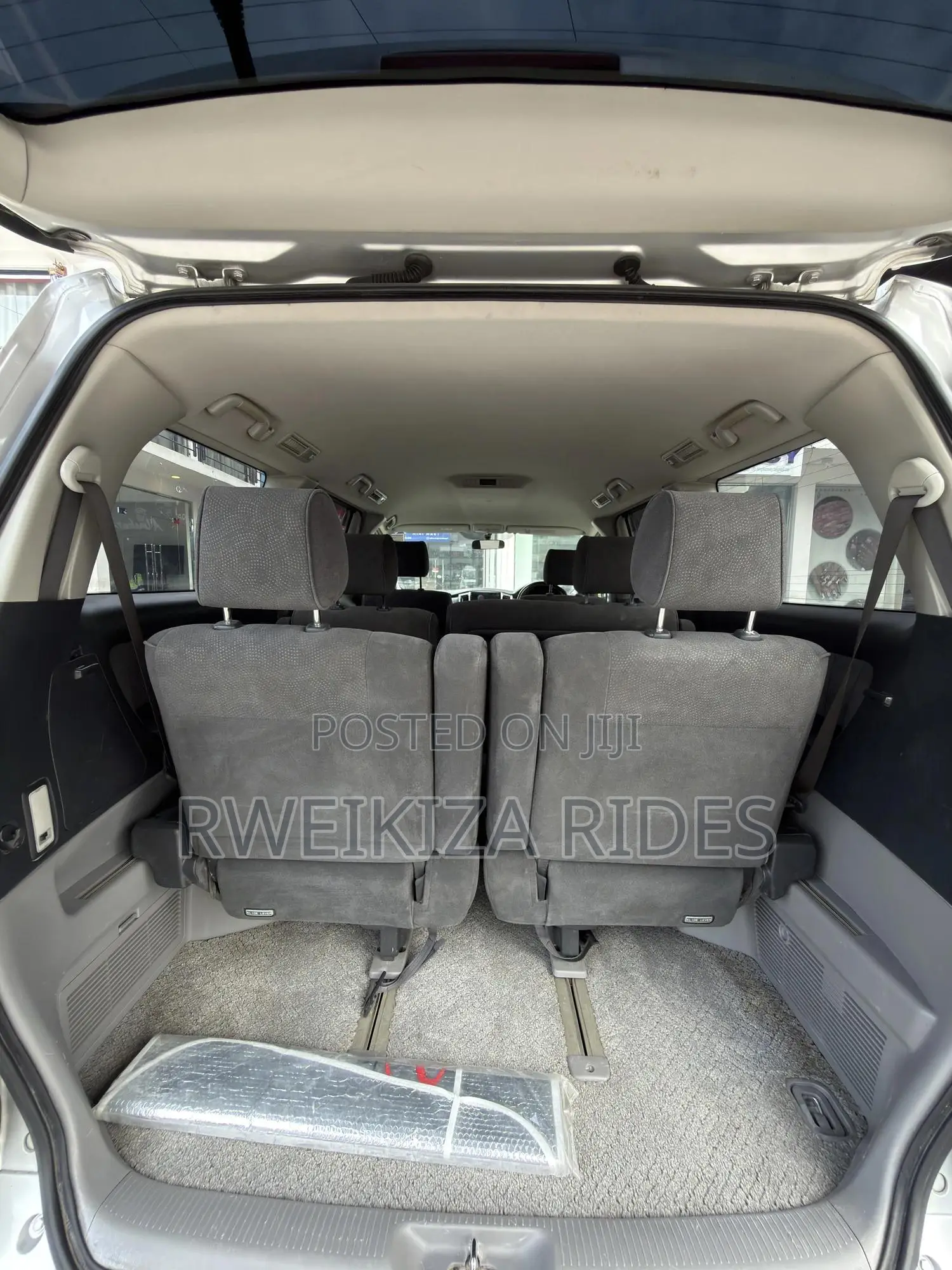 Toyota Alphard 2.4 Petrol FWD 2006 Silver