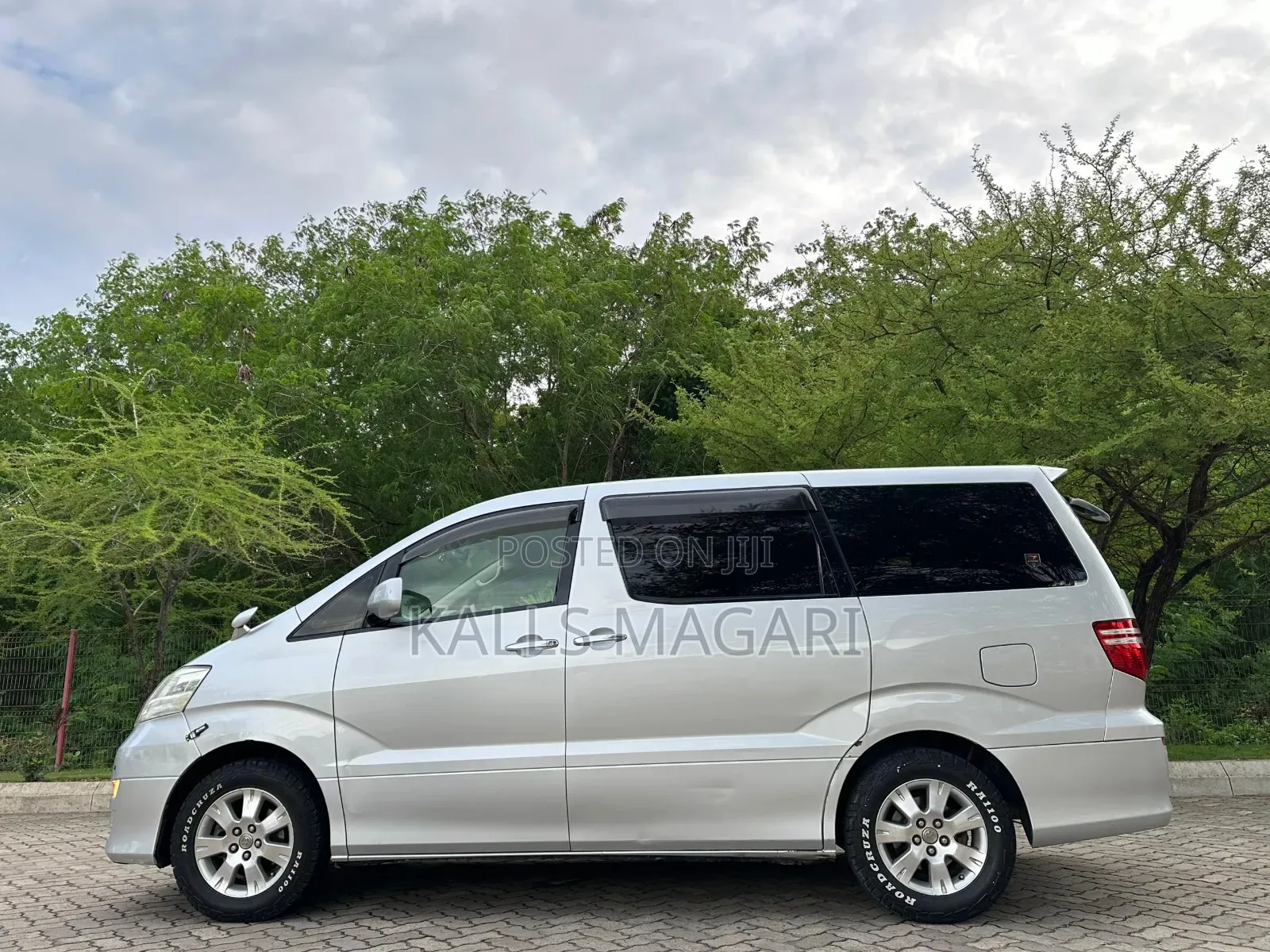 Toyota Alphard 2006 Silver
