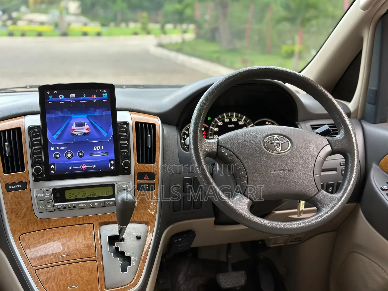 Toyota Alphard 2006 Silver