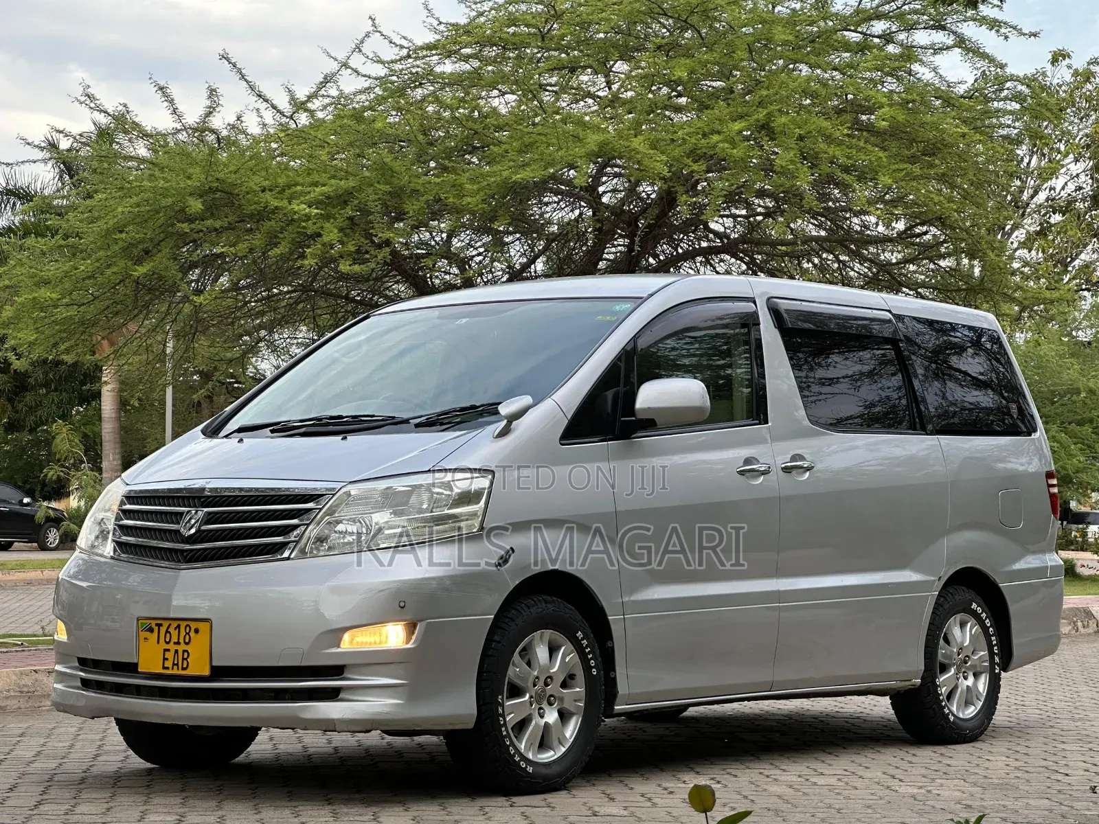 Toyota Alphard 2006 Silver
