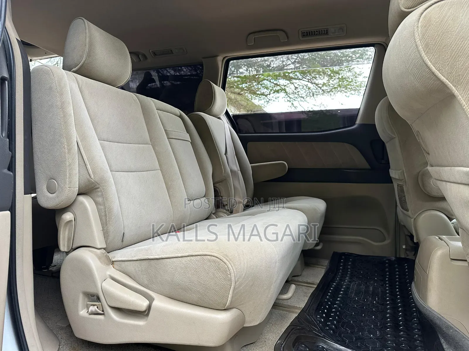 Toyota Alphard 2006 Silver