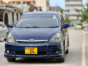 Toyota Wish 2005 Blue