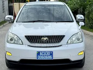 Toyota Harrier 2005 White