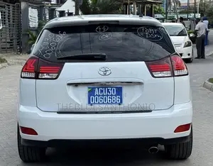 Toyota Harrier 2005 White
