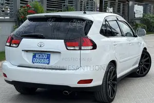 Toyota Harrier 2005 White