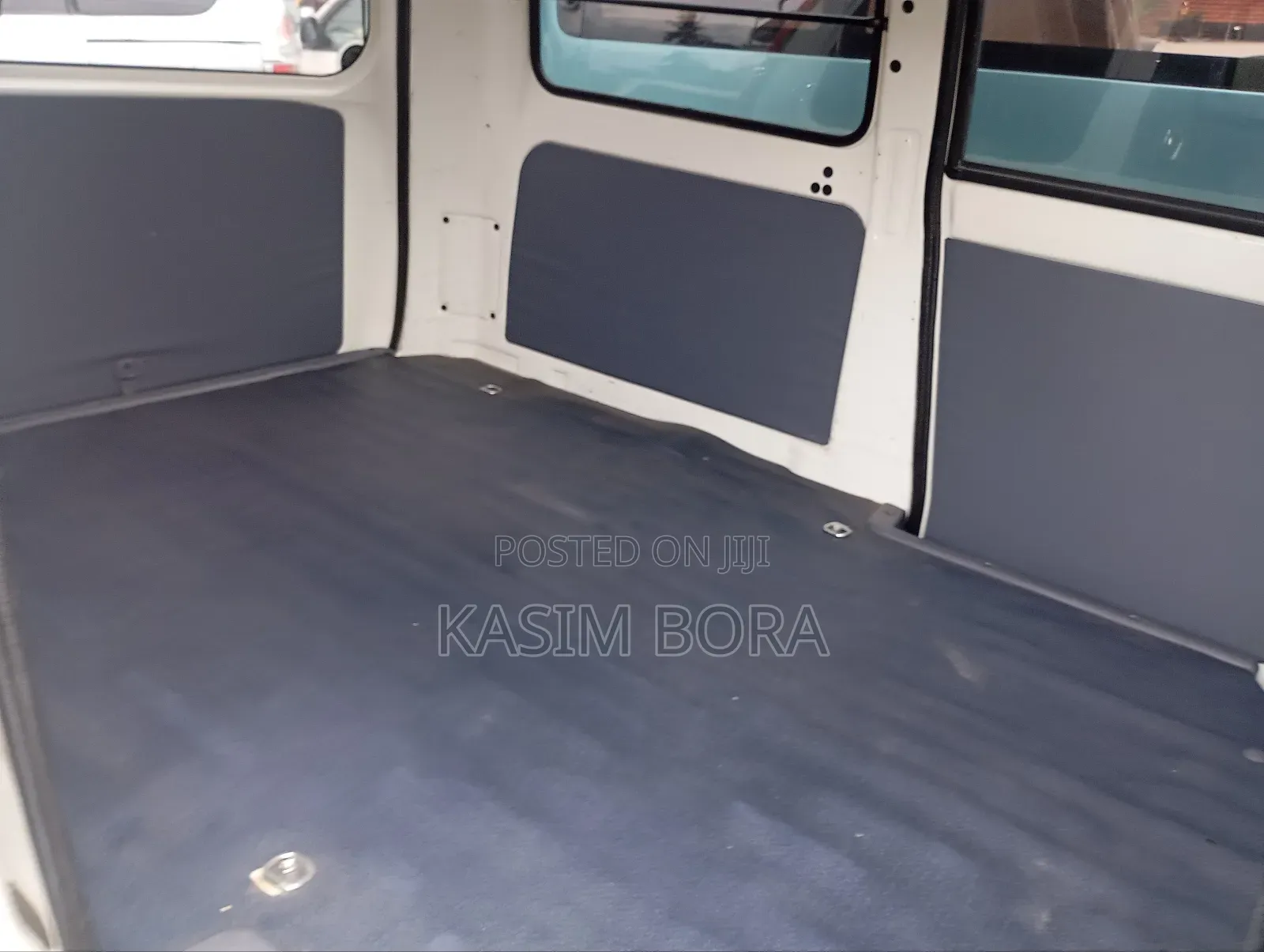 Toyota Noah 2001 White