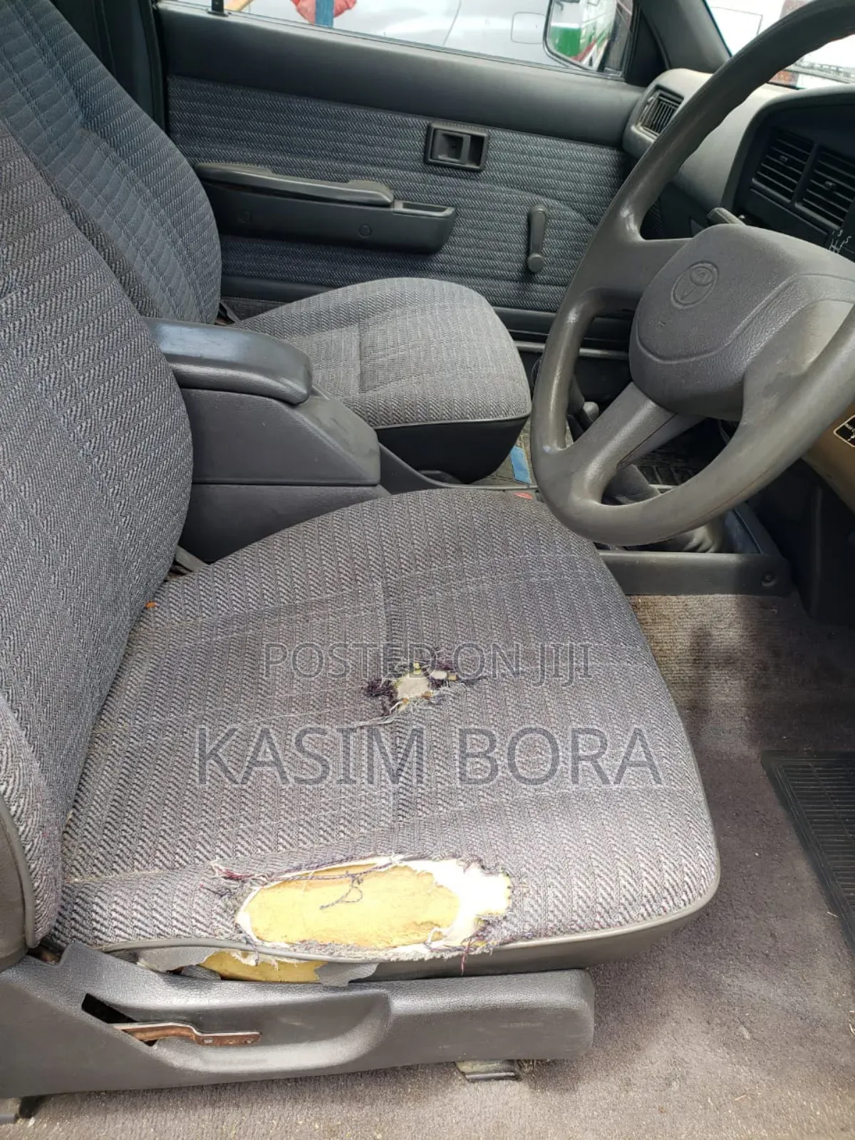 Toyota Noah 2001 White