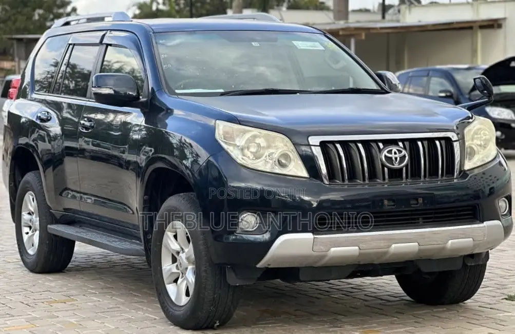 Toyota Land Cruiser Prado 2010 Black