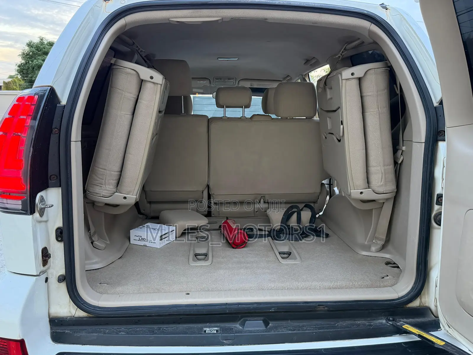Toyota Land Cruiser Prado 2006 White
