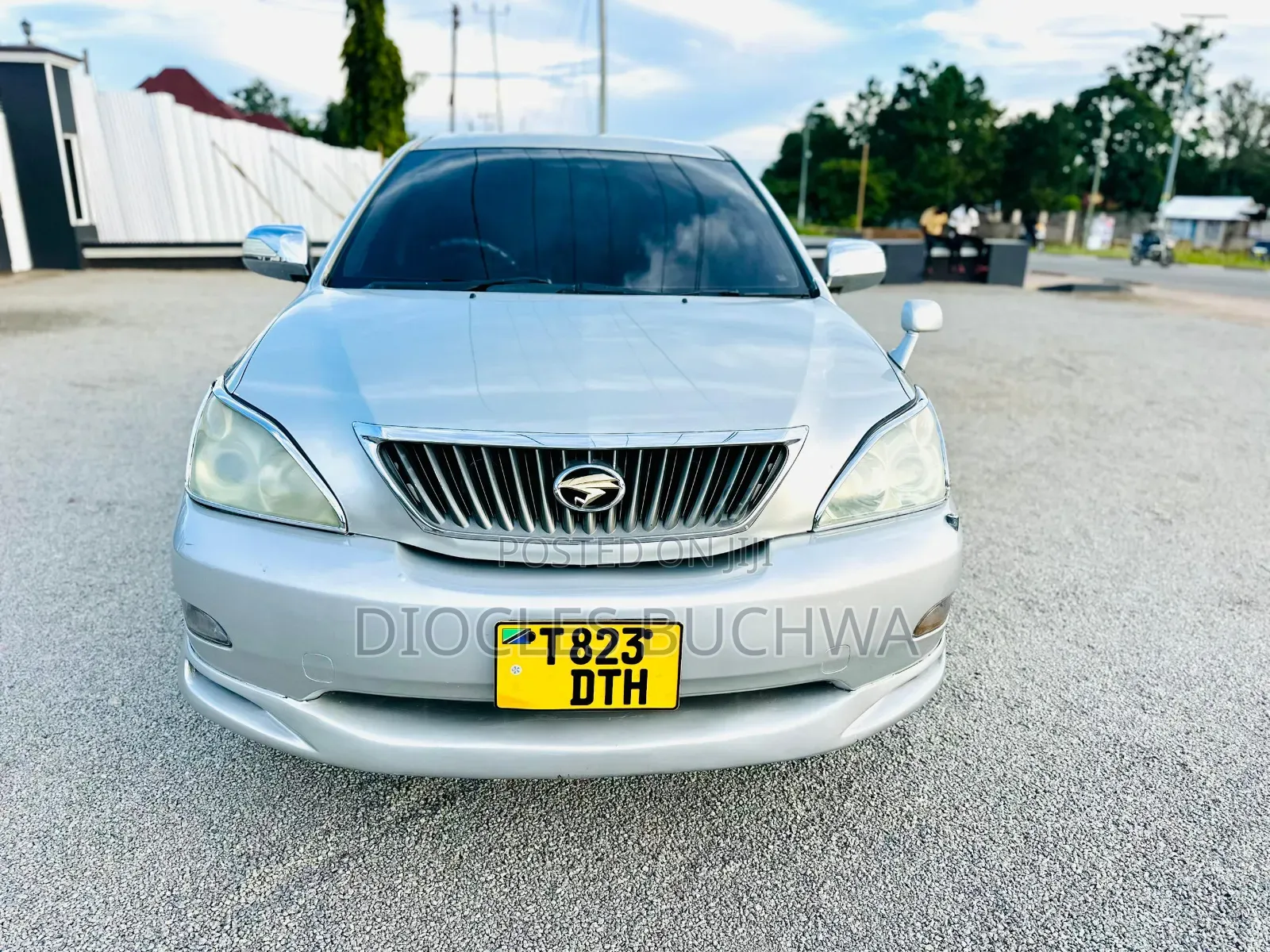 Toyota Harrier 2005 Silver