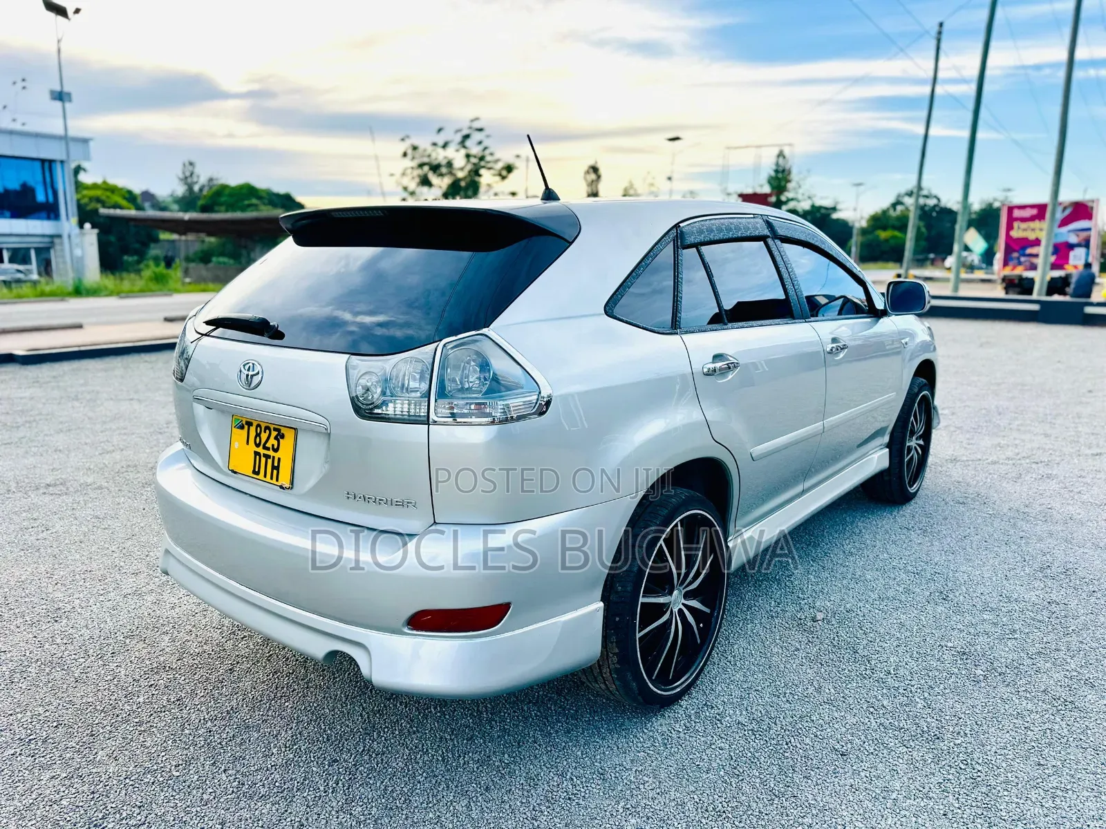 Toyota Harrier 2005 Silver