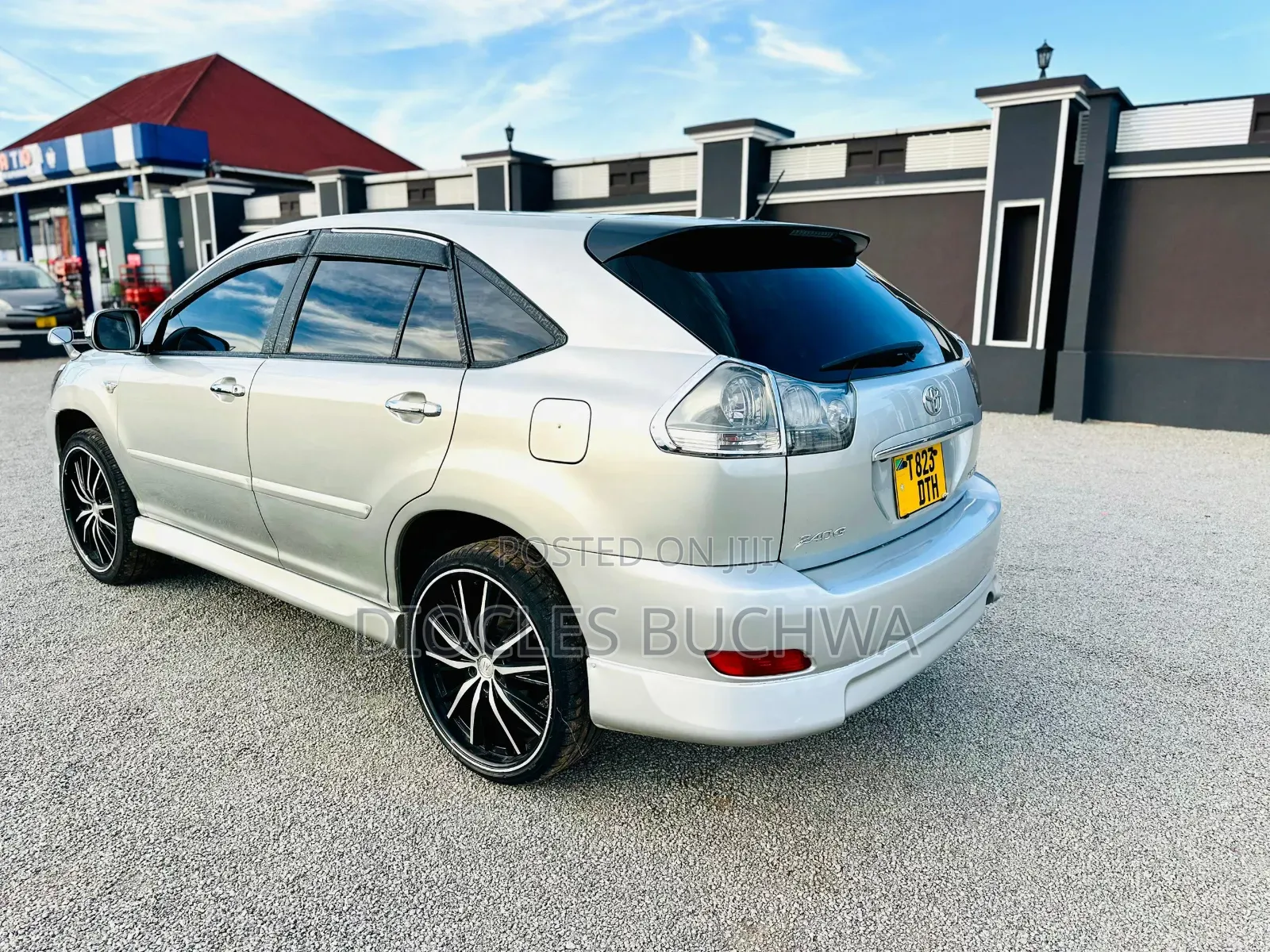 Toyota Harrier 2005 Silver