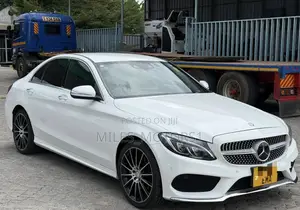Mercedes-Benz C200 2014 White